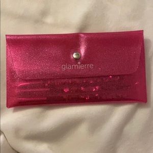 Glamierre 4 piece pink brush set